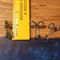Vtg Jewelry Christmas Holiday Earrings Hollycraft Brooch Variety Bundle Of 8