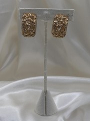 Vintage Napier Wide Hinged Clip Hoop Earrings 1970s Gold Tone Vine Design 1″