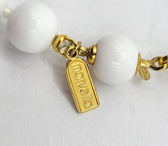 Marvella Classic White Graduated Acrylic Bead Professional Career Necklace 24 In