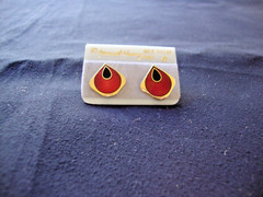 VINTAGE 1970s SAMUEL HUANG DESIGNER CLOISONNE RETRO MOD BLACK & RED STUD EARRING