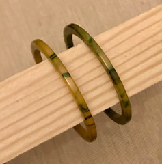 Vintage Bakelite Bangle Bracelets Lot Yellow Green Marbled Stackable 8″