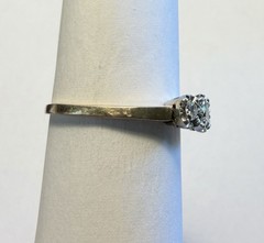Estate 1940s Retro 14K YG WG 3 Diamond Ring Size 9.75 ~0.34 CTTW Clarity VS+/GH
