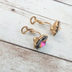 Vintage Clip On Earrings – Rainbow Tone Gem 0.5″ – Clip Repair Needed