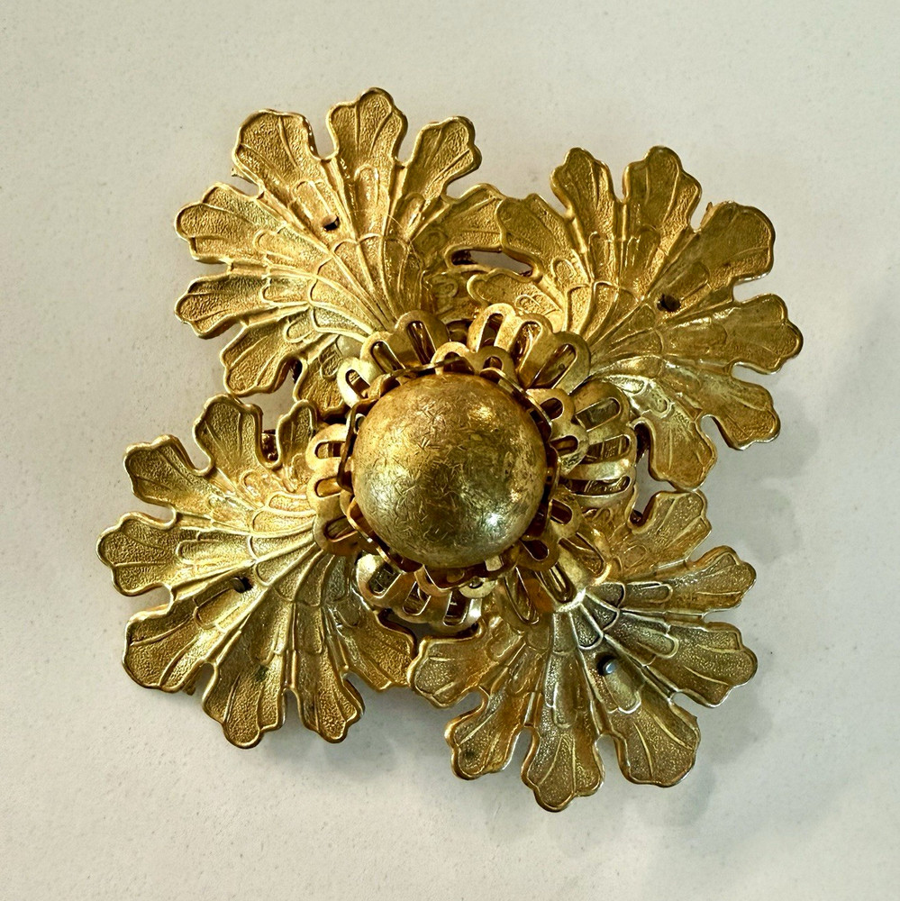 Miriam Haskell Signed Gold Tone Flower Brooch Pin Metal No Stone Vintage Rare