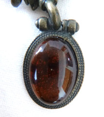 Signed ROBERT ROSE Faux Amber Pendant Necklace 16″ Acrylic & Metal Coil Beads