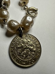 Vintage Handmade 7″ Coin Bracelet w/ 7 Coins Africa India 1947-1957 Faux Pearls