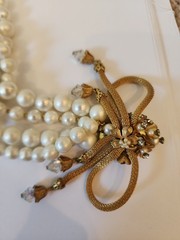 Unsigned Miriam Haskell Vintage 4 Strand Faux Pearl Necklace Gold Mesh Bow Flaws