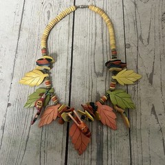 Vintage Wood Painted Parrot Tropical Necklace Decora Luau Statement Bee Bird 18”