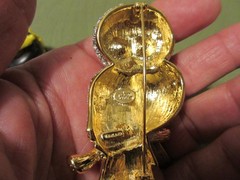 WOW Joan Rivers Crystal Snowy Owl Brooch Pin Gold tone AB Rhinestones Topaz Eyes