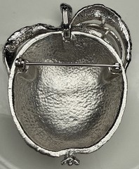 Sarah Coventry Apple Brooch Silver Tone Adam’s Delight Vintage 1960s Signed