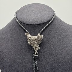 Horse Saddle Southwestern Western Cowboy Silver Tone Vintage Bolo Tie Necklace