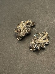 Large WEISS Smoky Gray Clear Crystal Rhinestone Brooch & Clip Earrings SET
