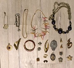 Large Unique Varied Metal And Costume Jelwery Lot Of 38 Peices