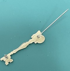 Skeleton Key Towle Sterling Silver Brooch Bar Pin Rampant Lion Signed