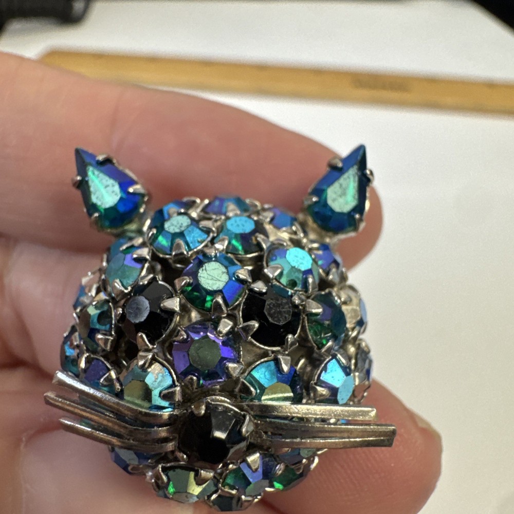 Vintage WARNER Cat Face Blue Green AB Rhinestone Brooch pin 1960’s kitten head