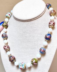 GORGEOUS Vintage Venetian Art Glass Wedding Cake & Opalescent Bead Necklace