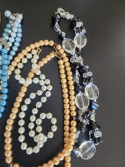 vintage costume jewelry lot of 28 in beautiful box