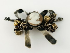 Vintage Early Hobe 925 Sterling Silver 1/20 14k Gold Cameo Flower Bow Brooch