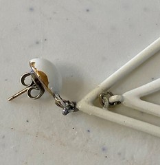 Vintage Statement Art Moderne Retro White Enamel Dangle Pierced Earrings Q248