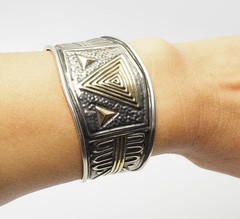 Unusual vintage geometry triangles sterling silver cuff bracelet