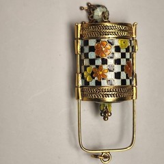 VINTAGE VERMEIL GOLD OVER SILVER ENAMEL ASIAN MEMENTO PENDANT – RARE – 1.5″