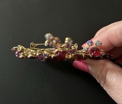 Gorgeous Vintage Red AB Rhinestone Brooch In Gold Tone With Molded Beads 3.5”