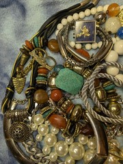 Lovely Vintage Jewelry Lot~ 1 Lb 14 oz See Photos!