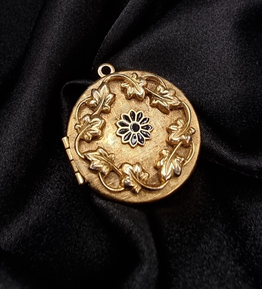Vintage 1970s-1980s Gold-Tone Floral Locket Pendant
