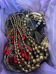 Lot 86 Vintage To Now Jewelry To Wear Sell Or Repurpose – 5.5 Lbs