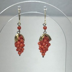Vintage Gold Tone Red Coral Bead Grape Cluster Drop Earrings French Hook Retro