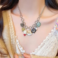 Vintage Zinc Alloy Rhinestone Butterfly Shell Choker Necklace with Tassel
