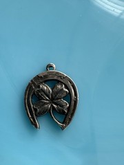 925 Sterling Silver Vintage Horseshoe Clover Good Luck Charm Pendant 2.2g