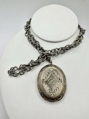 VTG Silver Tone XL Photo Pill Locket Signed D 32in Unsigned Estate Sale Read
