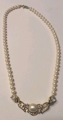 Vintage Trifari Clear Rhinestone Pearl Necklace