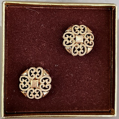 Vintage Avon Clip On Earrings Gold Tone Round Filigree .75″