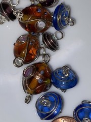 17 Pieces Vintage Silvertone Metal Wite Wrapped Pendant Glass Beads Multicolored