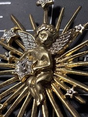 Large Starburst Angel Cherub Brooch