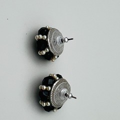 Vintage Style Cluster Earrings Pierced Stud Round Black Bead Faux Pearl Elegant