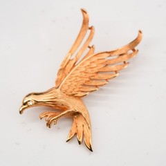 Large Vintage Americana Gold-Tone Eagle Brooch 2.5in Rhinestone Eye Bird Pin