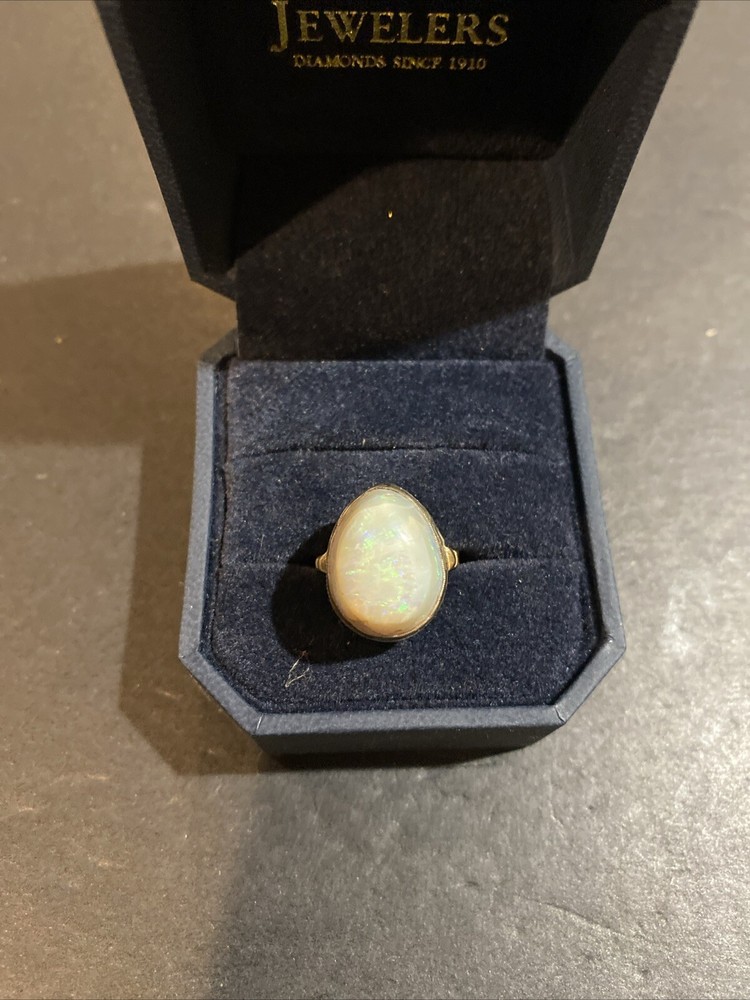 Antique 14K YELLOW GOLD OPAL RING SIZE: 4