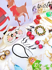 VTG Mixed JEWELRY LOT Everyday + Christmas Retro Earrings Brooches Pins Bracelet