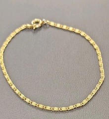 3-piece Gold Tone Lot: 16″ Revlon Necklace 15″ Butterfly Necklace 7″ Bracelet