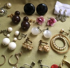 SCREWBACK EARRINGS – LARGE LOT – Vintage – Varied Styles – All Nice – Lot #5