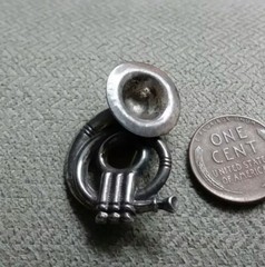 Vintage Silver Tone Pin Horn Musical Instrument