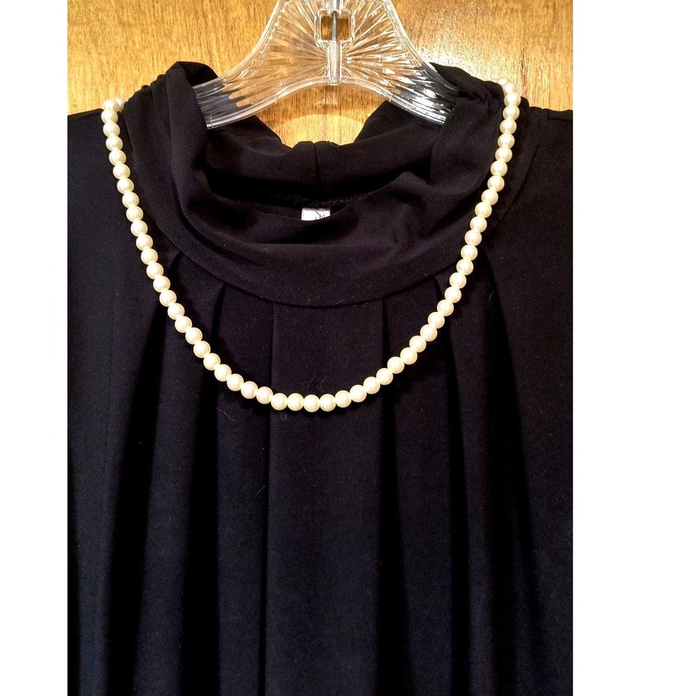 1165. Faux Pearl Strand