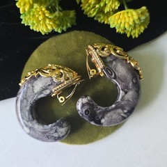 Vintage Inna Cytrine Gray Marbled Lucite Baroque Style C Hoop Earrings Clip On