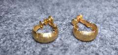 Vintage Gold Toned Textured Clip-On Hoop Earrings Pat.No 3176475