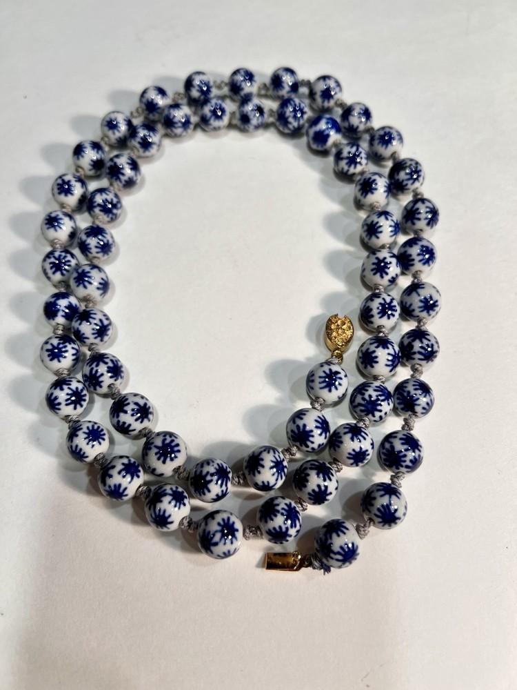 VINTAGE! Chinese 56 BEAD Necklace Hand-Knotted Porcelain BLUE & WHITE STARS 33”