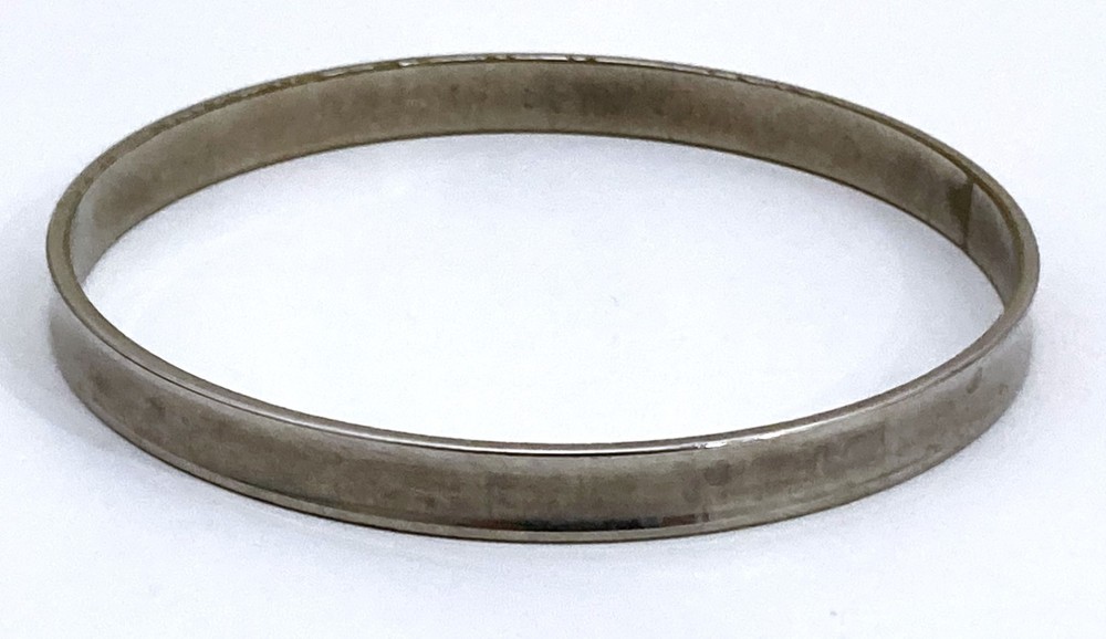 Vintage Silver Tone 2.5 inches In Diameter, 6.5 mm Wide Bracelet