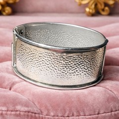Vintage Hammered Silvertone Wide Hinged Bracelet – 7” -Modernist Cuff 1.25” Wide